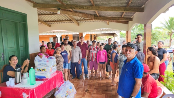 Cooperativas de Rio Branco recebem cestas básicas do Governo Federal para ajudar famílias atingidas pela enchente